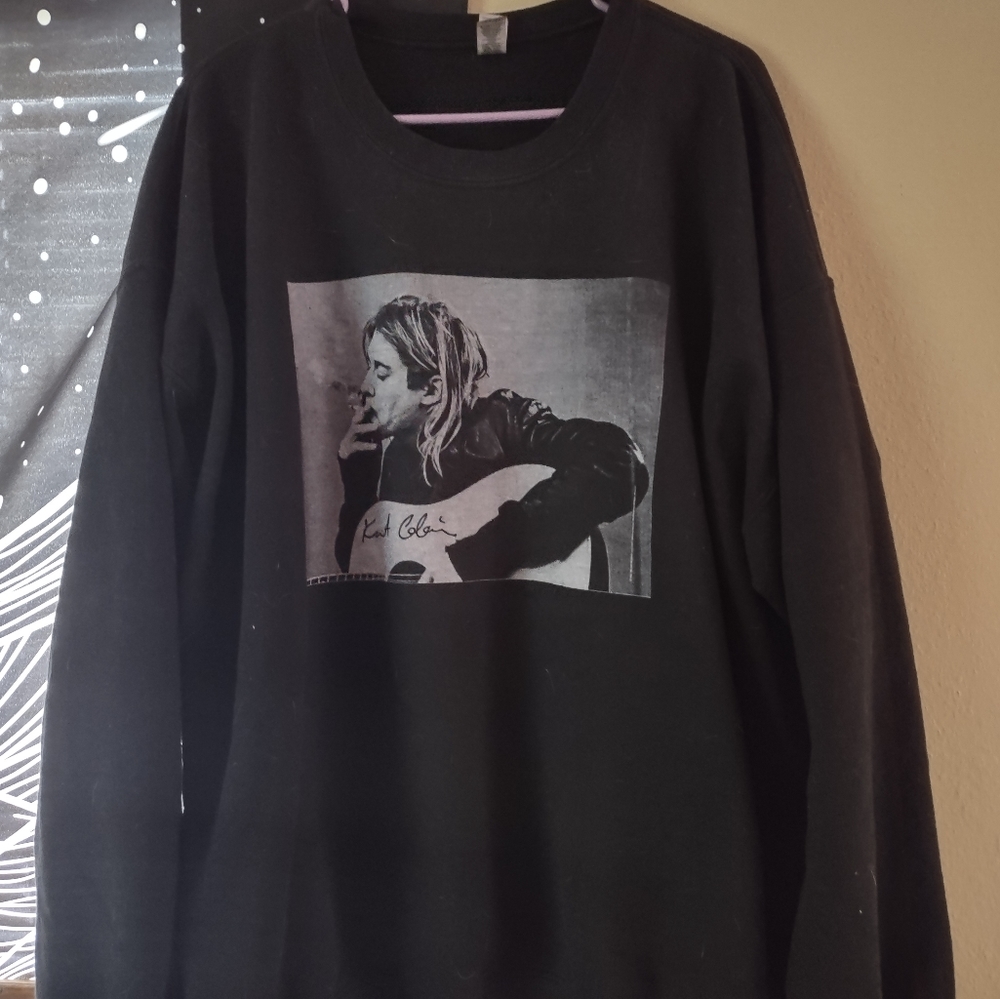 Unisex 2x Kurt Cobain sweatshirt